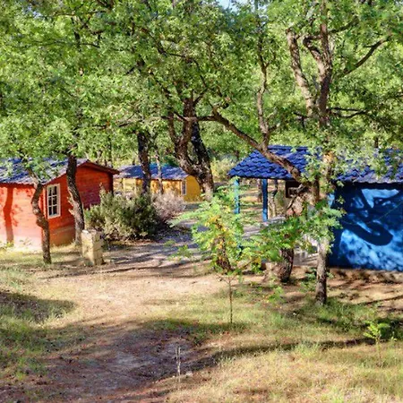 Avec Terrasse Pour 5 Pers. Au - Api-1-52-779 Campeggio *